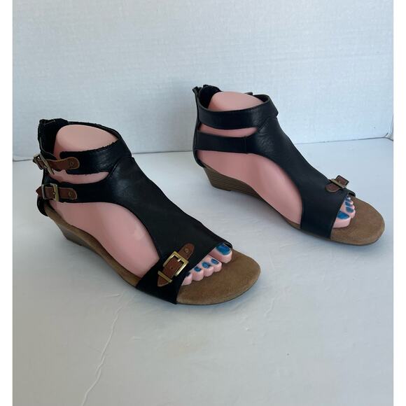 AEROSOLES Black and Brown Sandals - Picture 2 of 10